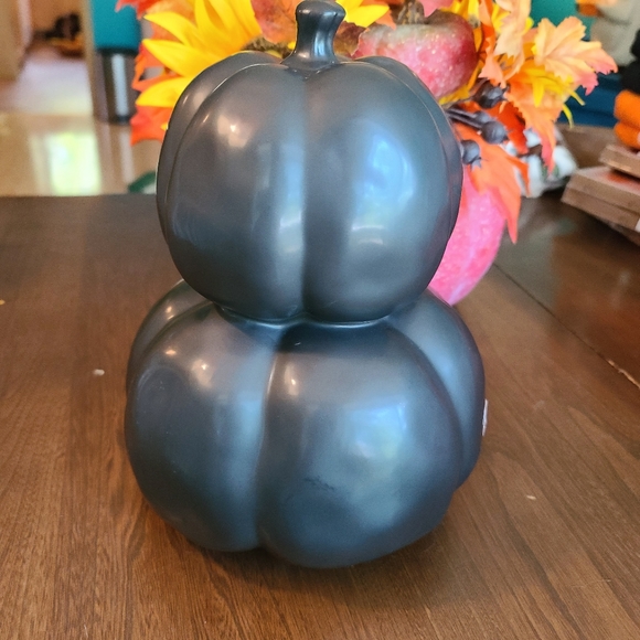 Rae Dunn "FRIGHT NIGHT" Stacked Pumpkins - Picture 2 of 3